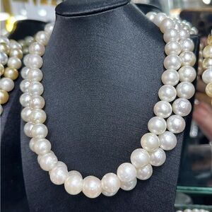 Authentic South sea pearls necklace